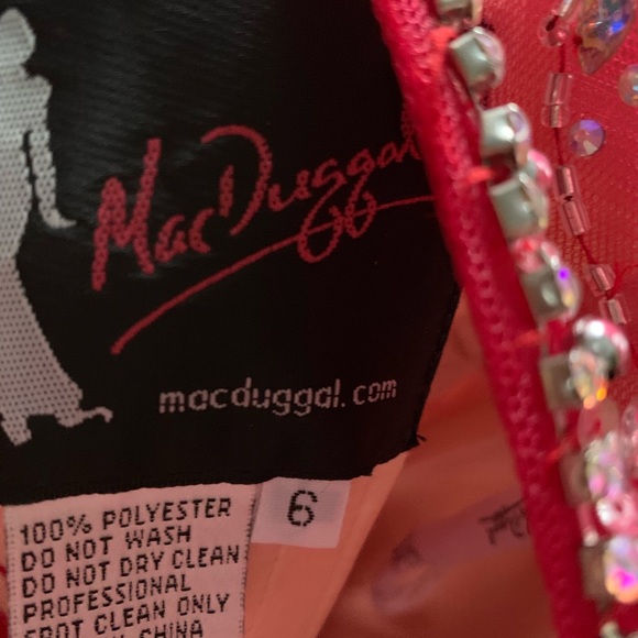 Beautiful True Red Dress size 6 with pockets - Picture 7 of 8